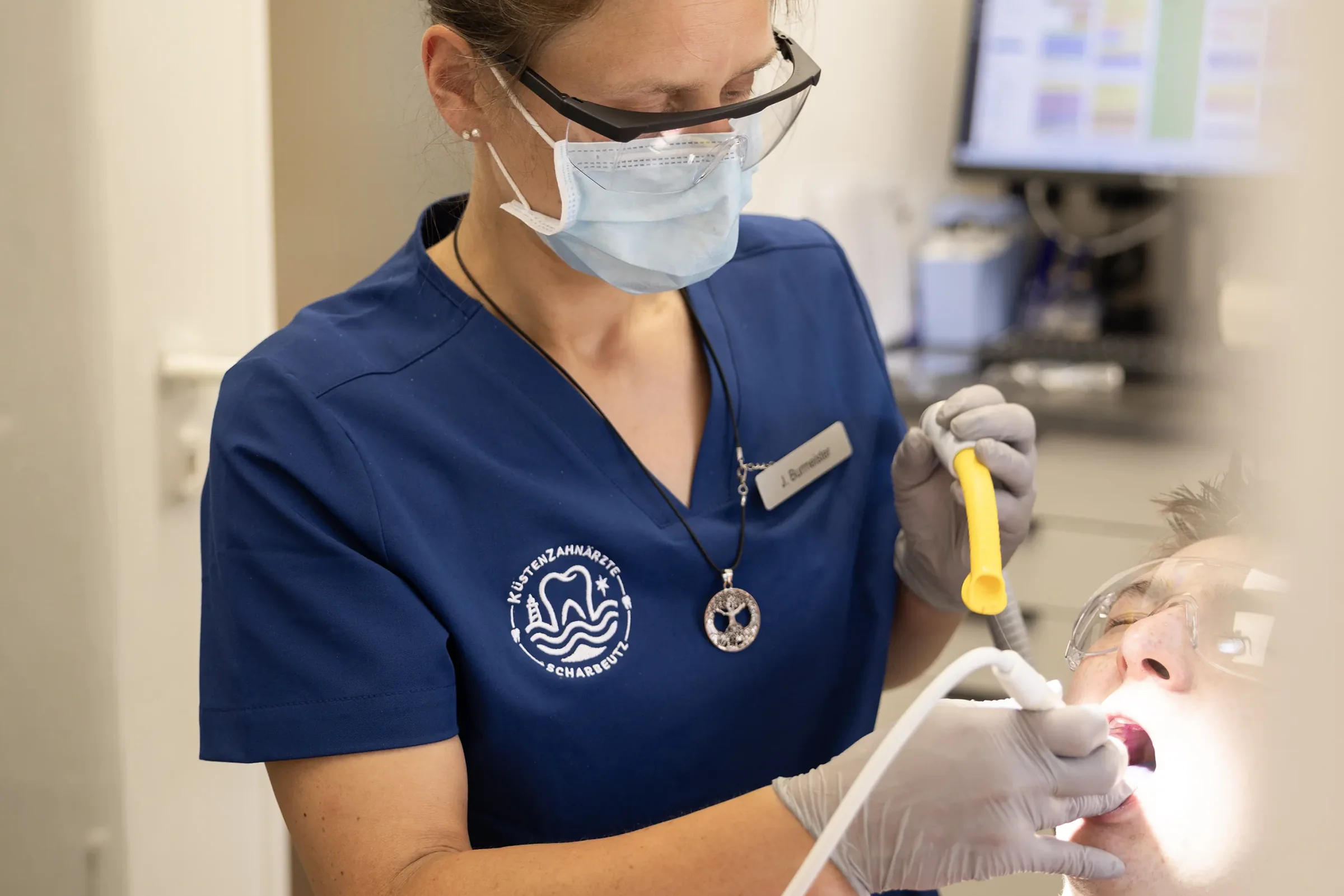 Prophylaxe-Behandlung bei den KüstenZahnärzten in Scharbeutz